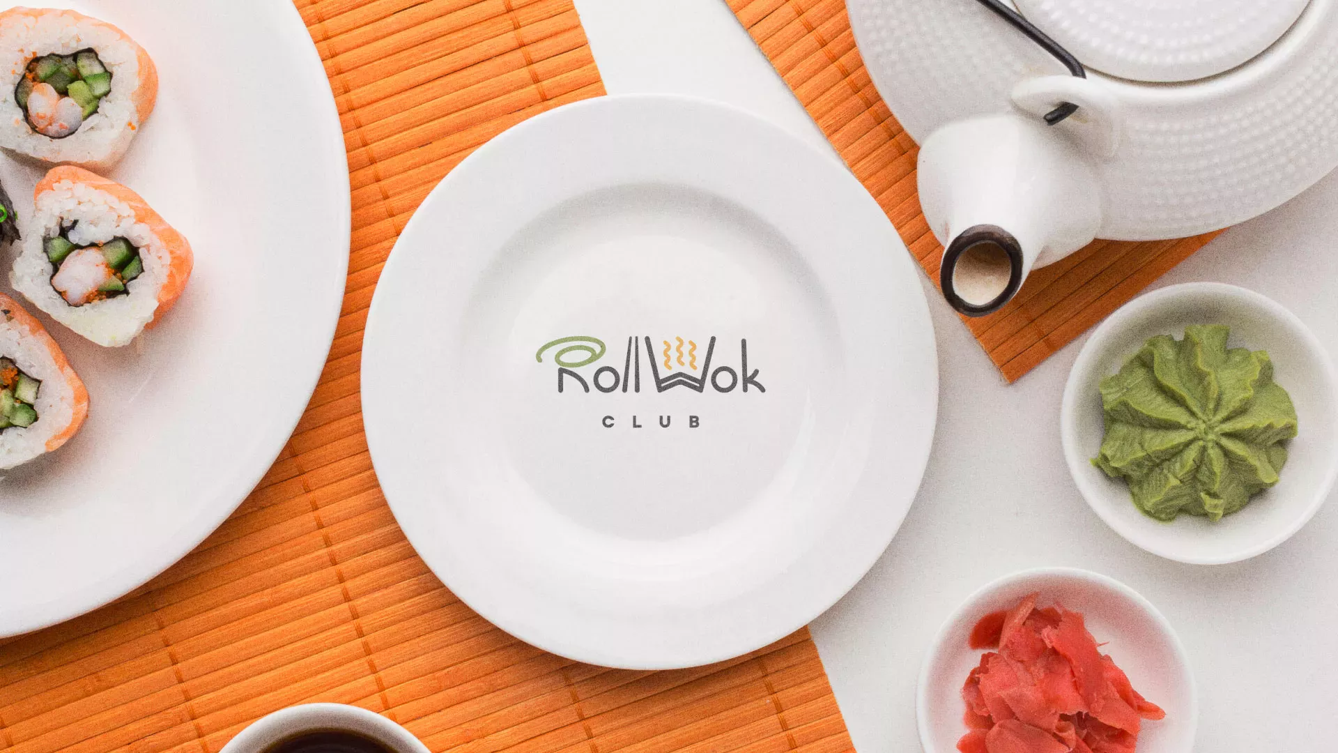 Разработка логотипа и фирменного стиля суши-бара «Roll Wok Club» в Бабаево